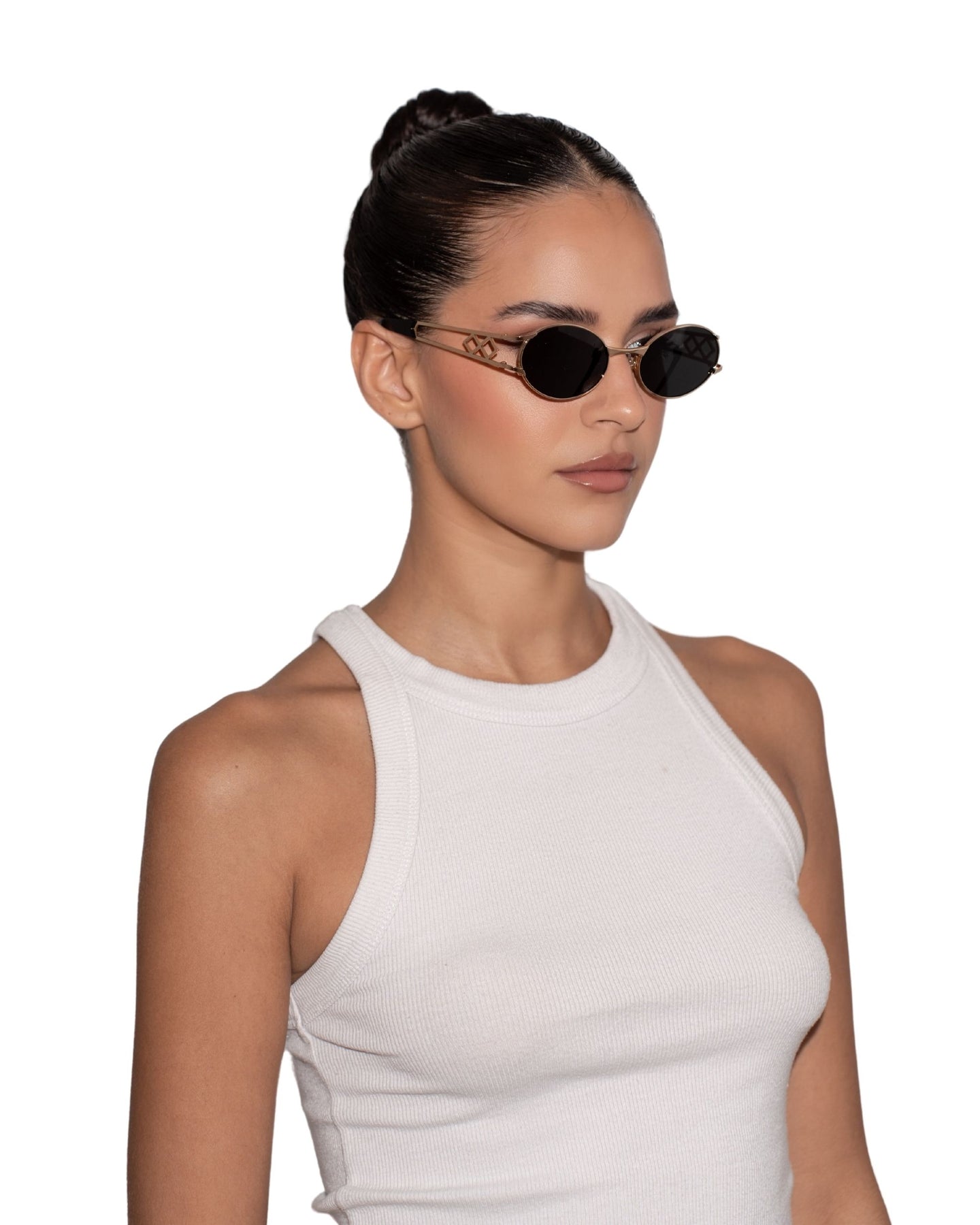 Get Women’s Sunglasses in Black Colour – Shop Online in USA, UK, Canada & United Arab Emirates